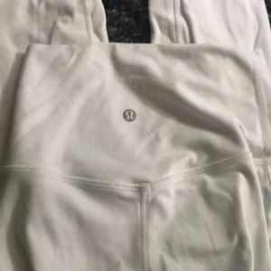 White lulu lemon align leggings